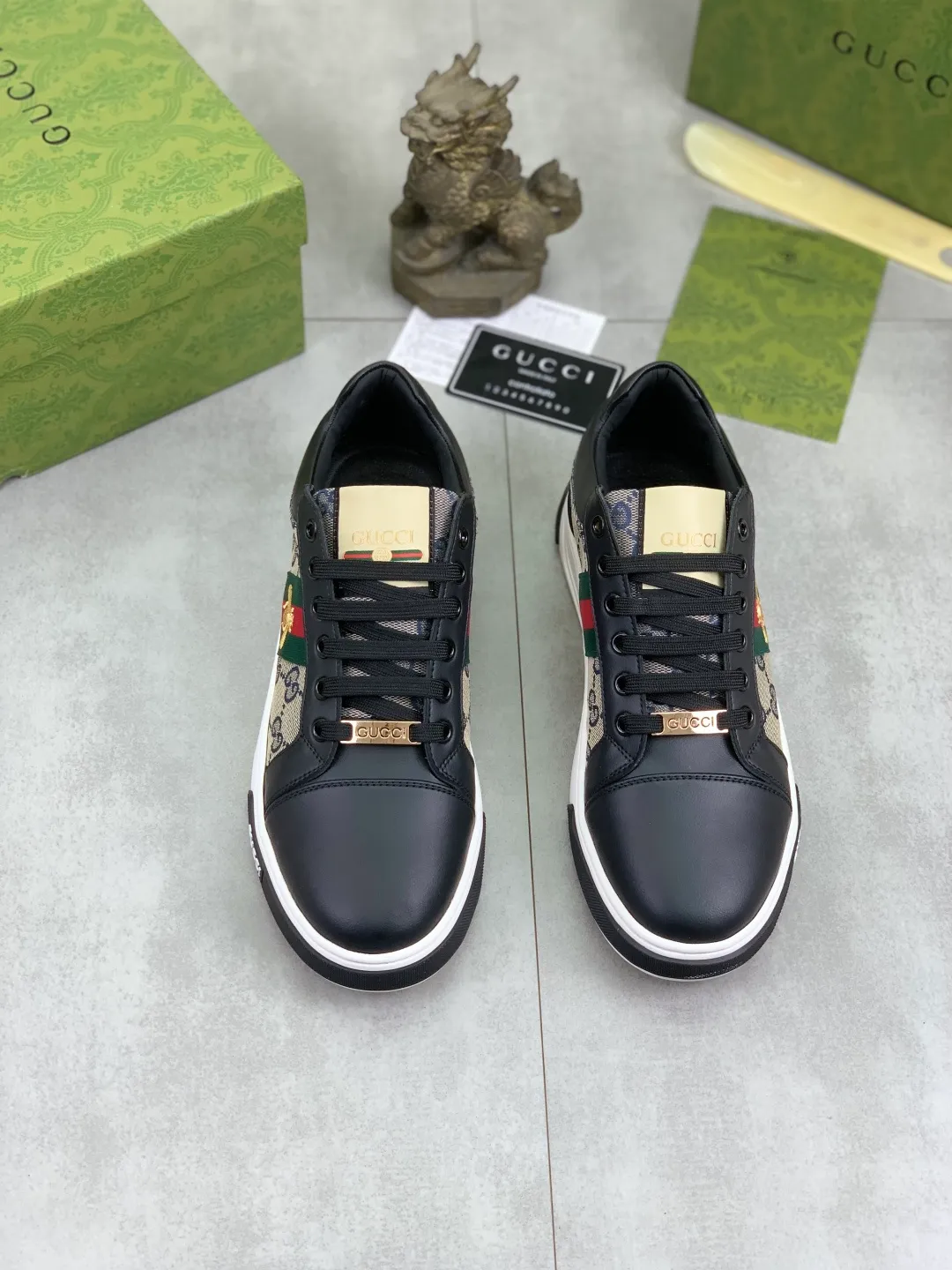 Men's shoes 💰P420💰 [New model] (GUCCI) official website's latest 🎁🎁casual and fashionable men's shoes 👟, hot style 💥 style is simple and elegant, exclusive for trendy men. Unique official website's latest brand double G elements 👑Original Gucci decoration, fashionable and generous, the fabric is original frosted calfskin ✅Fully imported first-layer pigskin lining, the official website specifies wear-resistant, lightweight original rubber casual outsole, the classic model is taken in kind at the counter🎬38-44 2️⃣ colors available